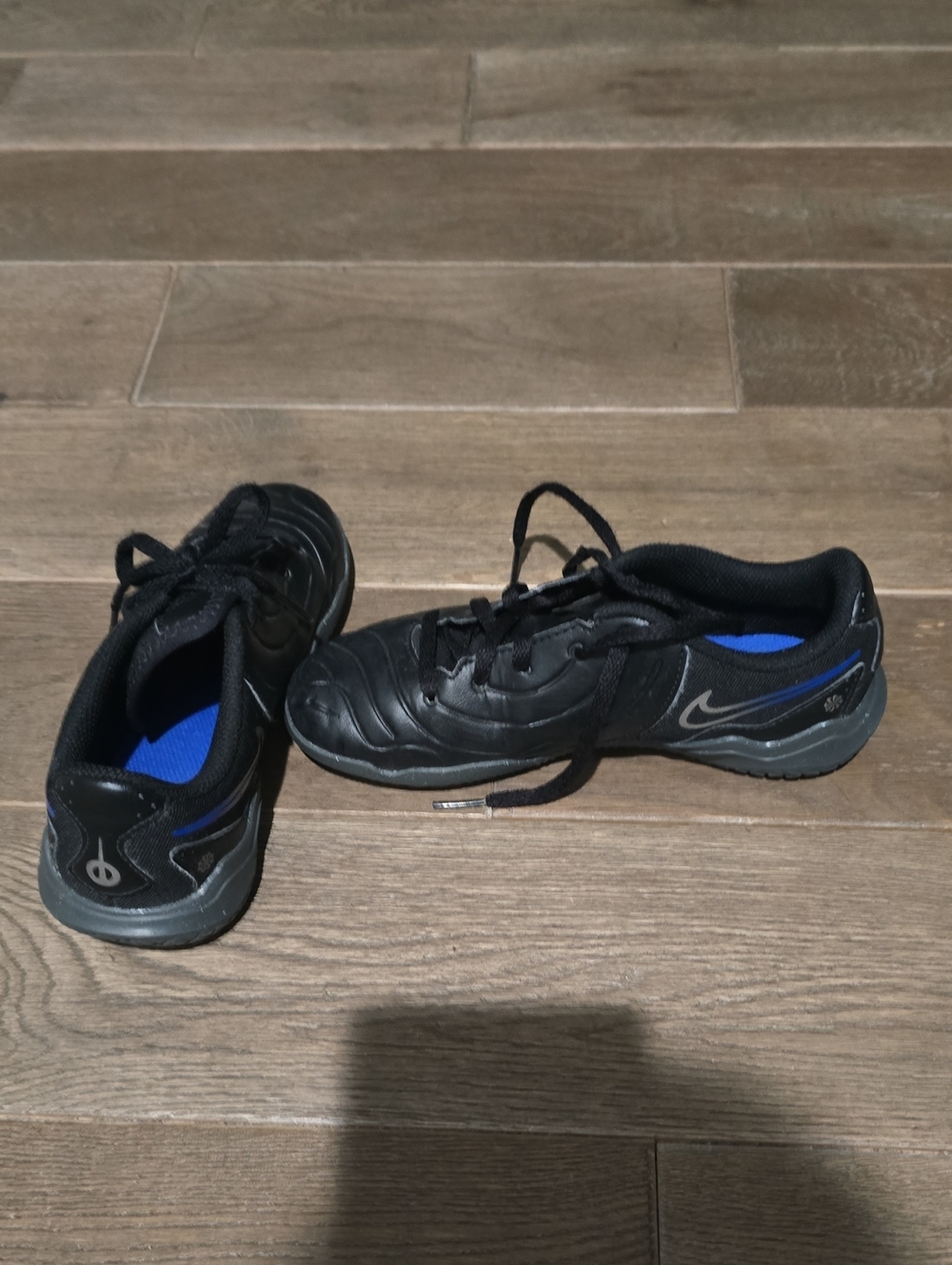 Nike INDOOR SOCCER Black Lace-Up Sneakers with Blue Insoles